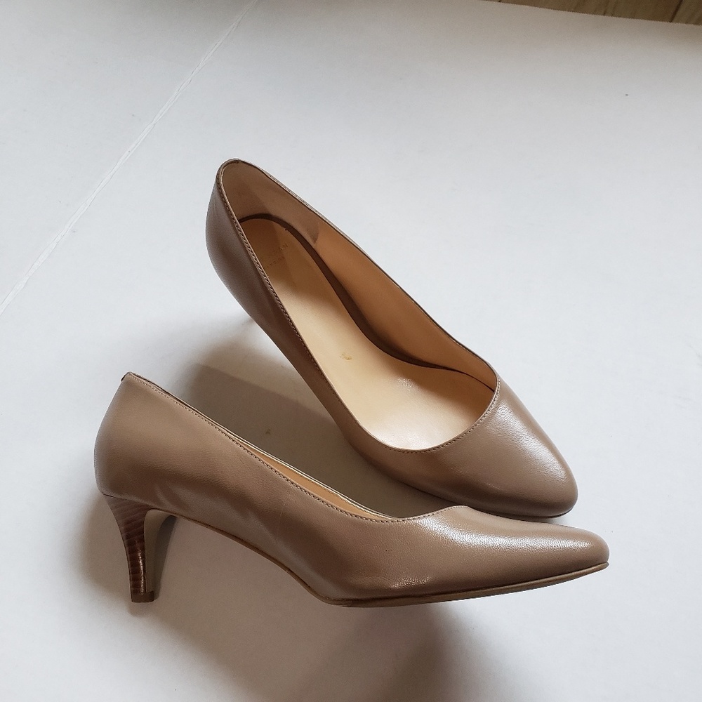 7.5 B G14 Toupe Women's Cole Haan heels - Picture 1 of 6